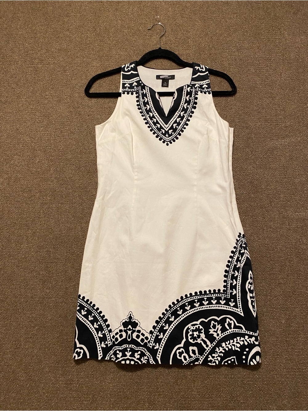 White House Black Market Paisley Border Print Shift Dress Size 0